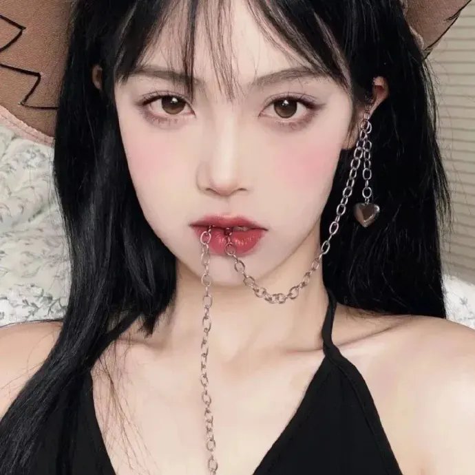 金发美人